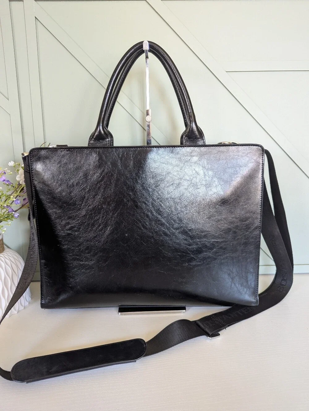 BOSTANTEN Carol Women's Leather Briefcase.